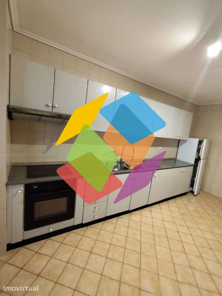 Arrendamento T3 Santa Maria da Feia - Grande imagem: 2/14