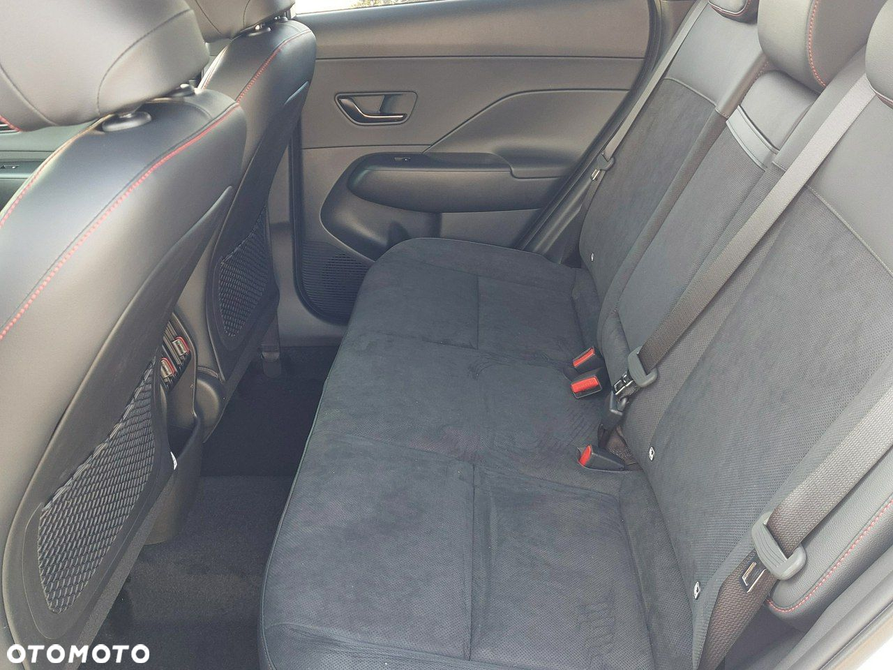 Hyundai Kona - 23