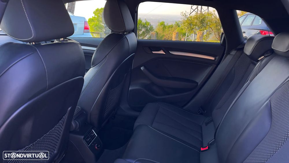 Audi A3 Sportback 2.0 TDI S-line - 35