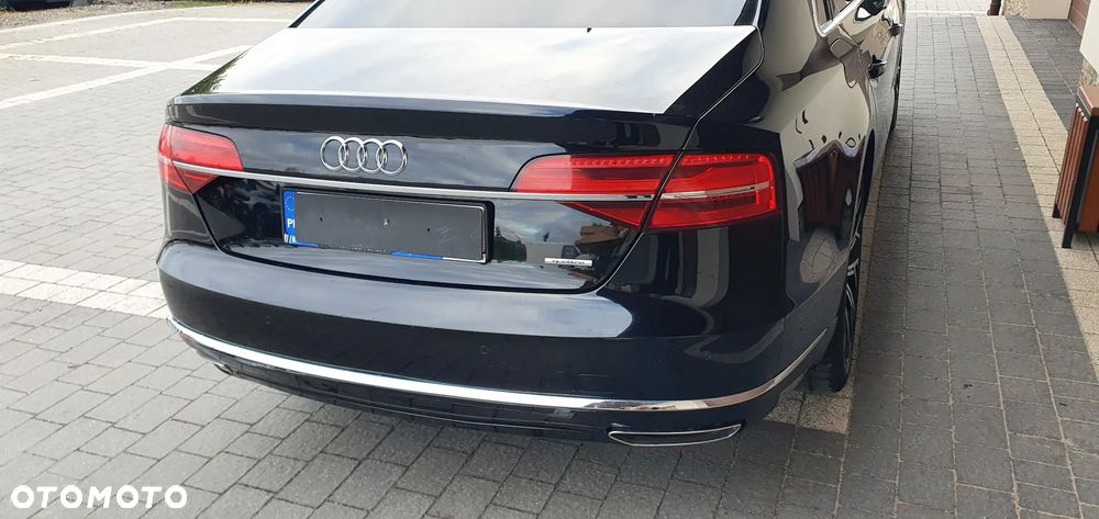 Audi A8 - 7