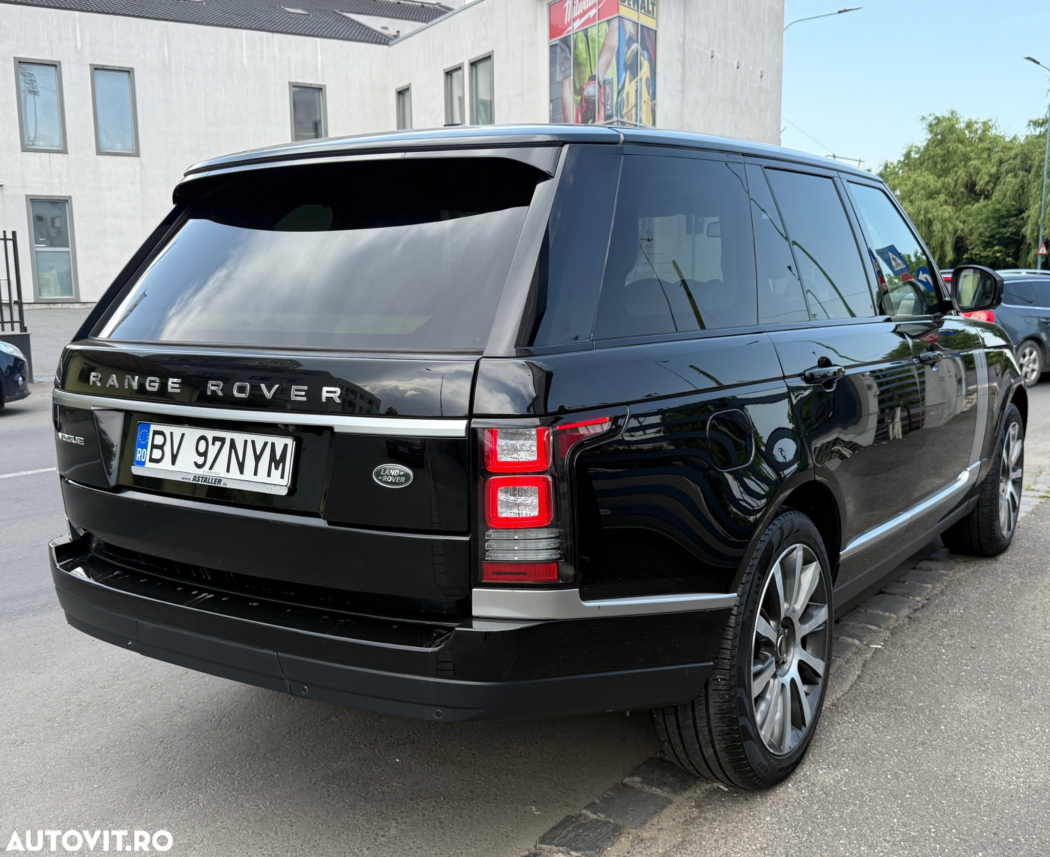 Land Rover Range Rover Vogue - 12