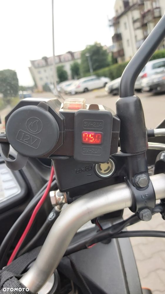 Suzuki DL - 7