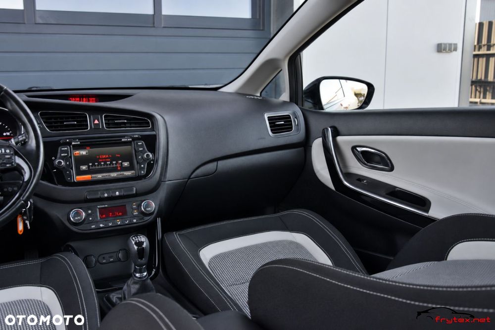 Kia Ceed - 23