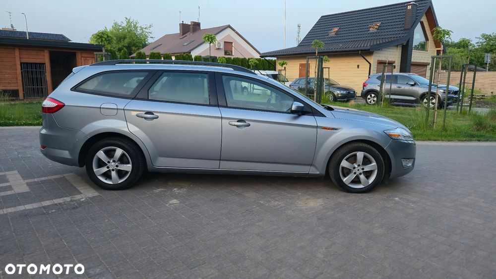 Ford Mondeo 2.2 TDCi Ghia - 4