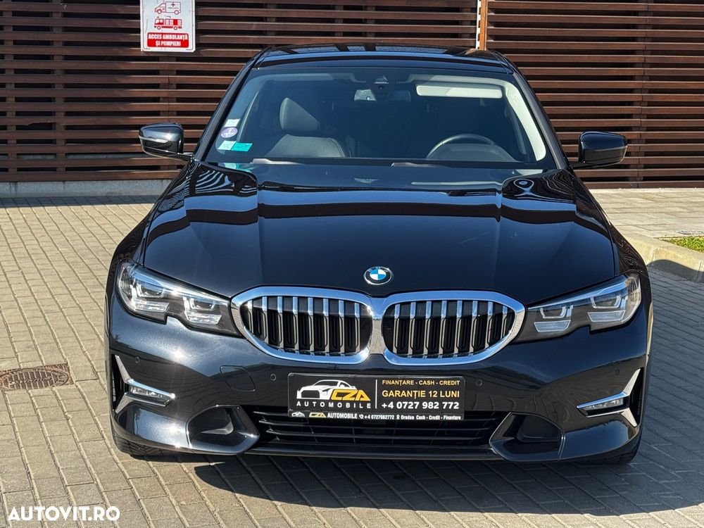 BMW Seria 3 330e Aut. Luxury Line - 2
