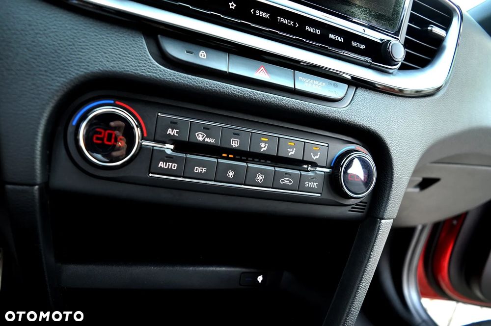 Kia ProCeed 1.4 T-GDI GT Line - 33