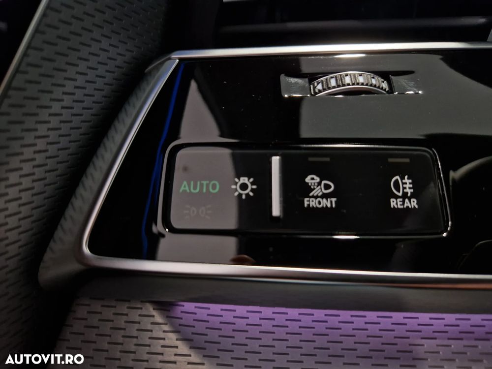 Audi Q8 55 TFSI quattro Tiptronic MHEV - 18