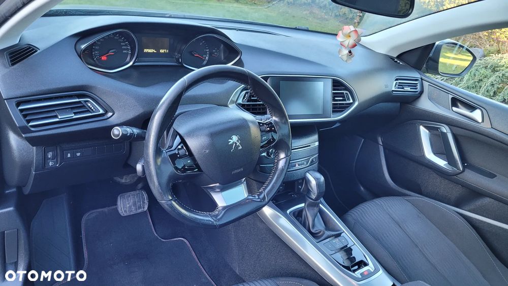 Peugeot 308 BlueHDi FAP 150 Stop&Start Automatik Allure - 6