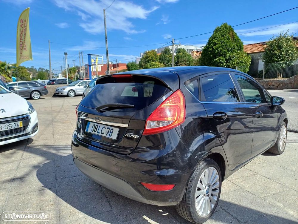 Ford Fiesta - 2