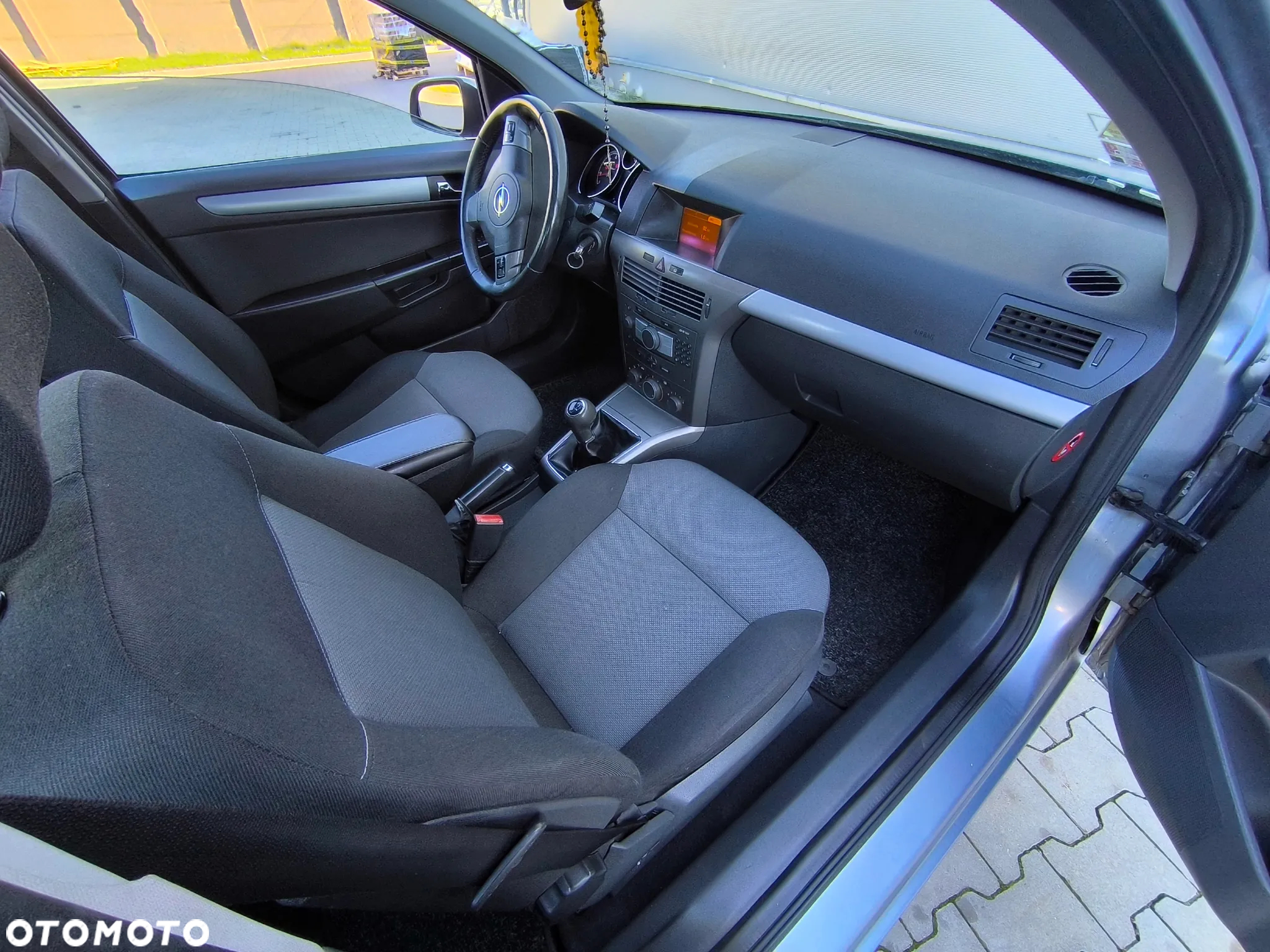 Opel Astra 1.6 - 7