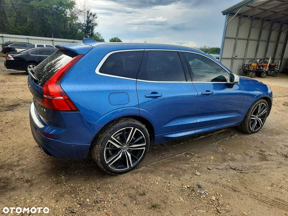 Volvo XC 60 T6 AWD R-Design - 5