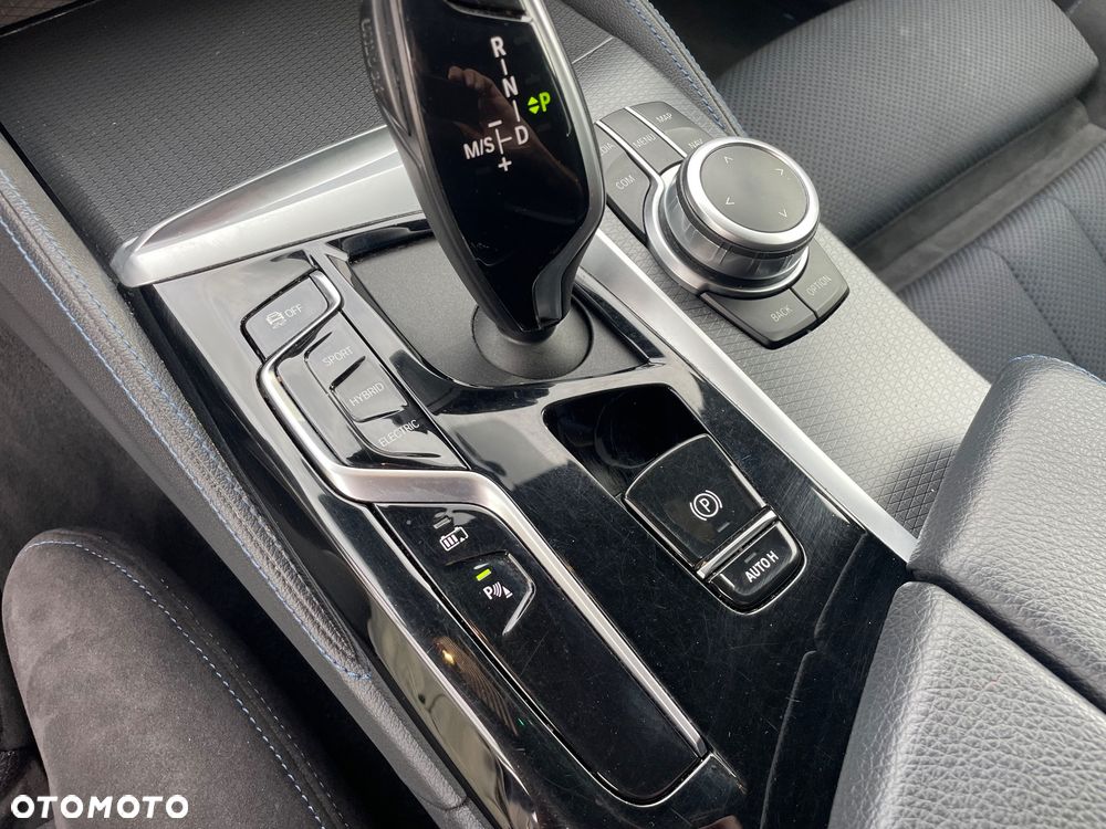 BMW Seria 5 530e M Sport sport - 32