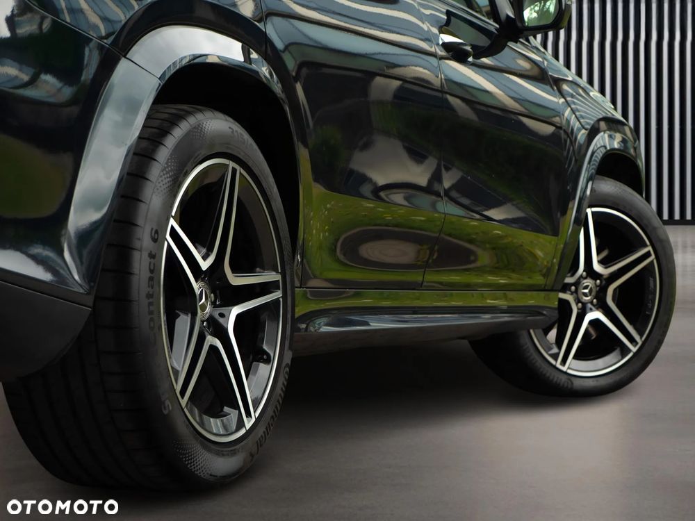 Mercedes-Benz GLS - 11