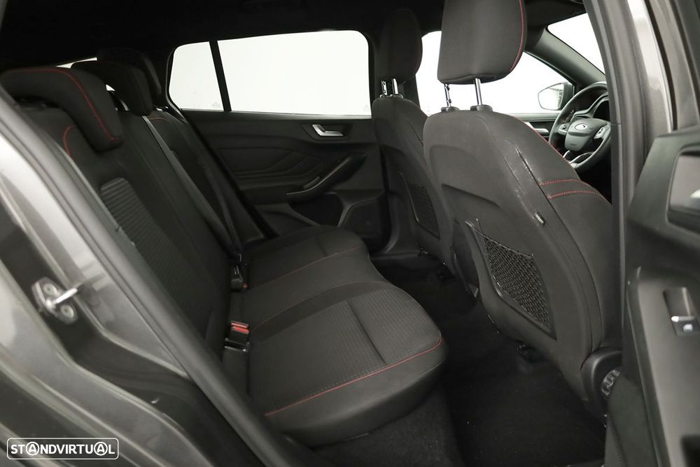 Ford Focus SW 1.0 EcoBoost MHEV ST-Line - 21