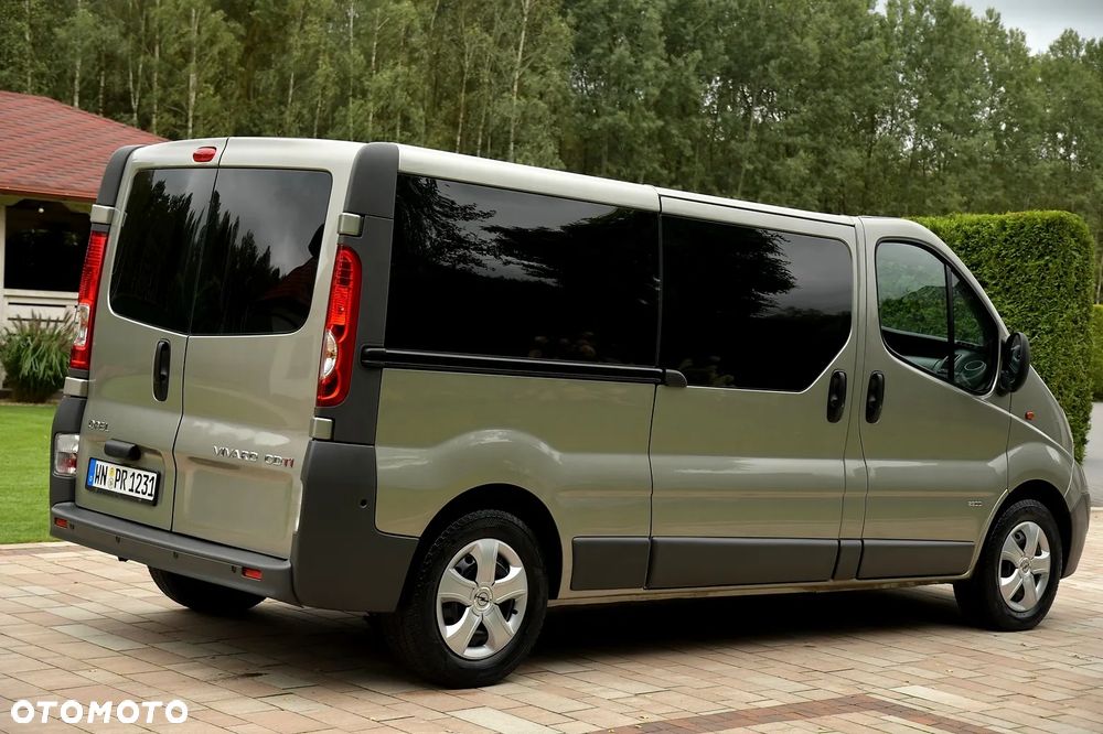 Opel Vivaro - 11