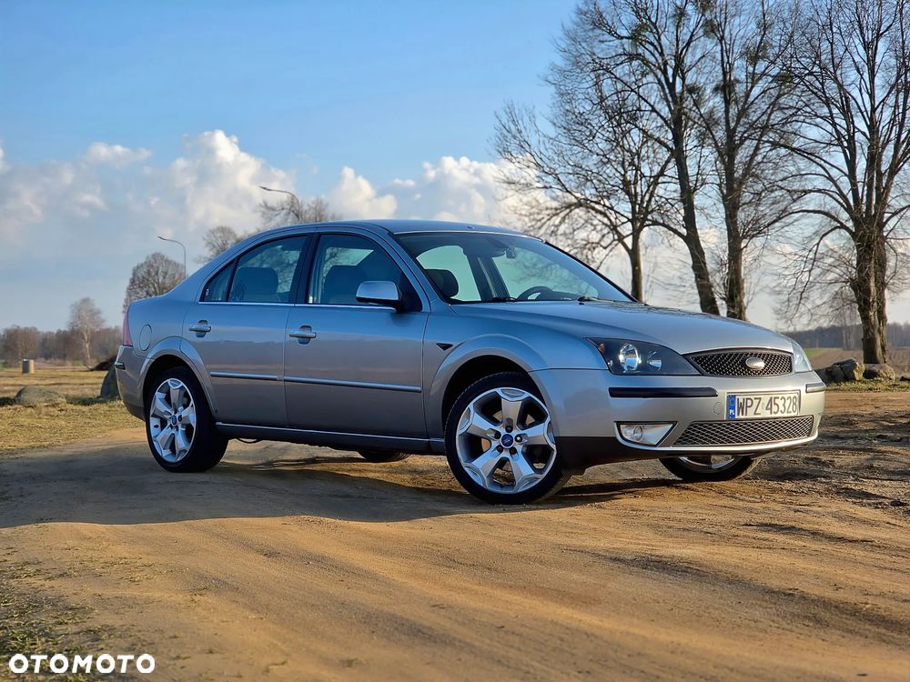 Ford Mondeo 2.0 Ghia - 1