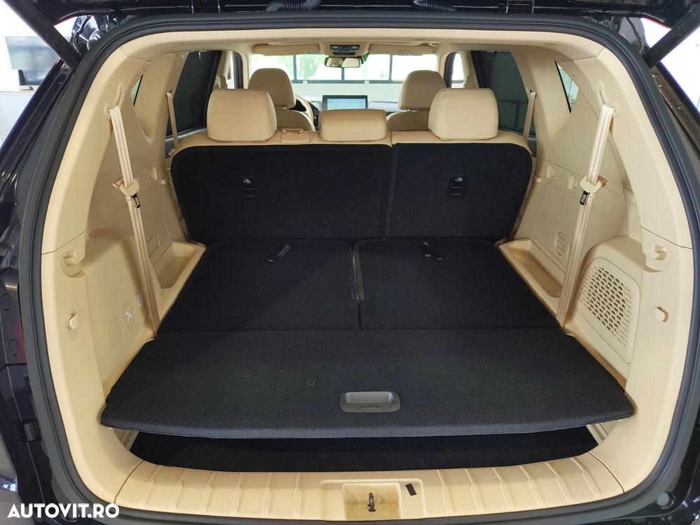 KGM Rexton - 21