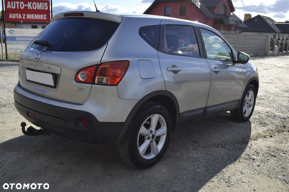 Nissan Qashqai 2.0 dCi 4 x 4 DPF tekna - 7