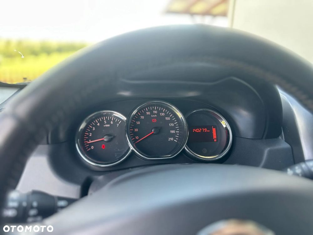 Dacia Duster TCe 125 4x2 Celebration - 14