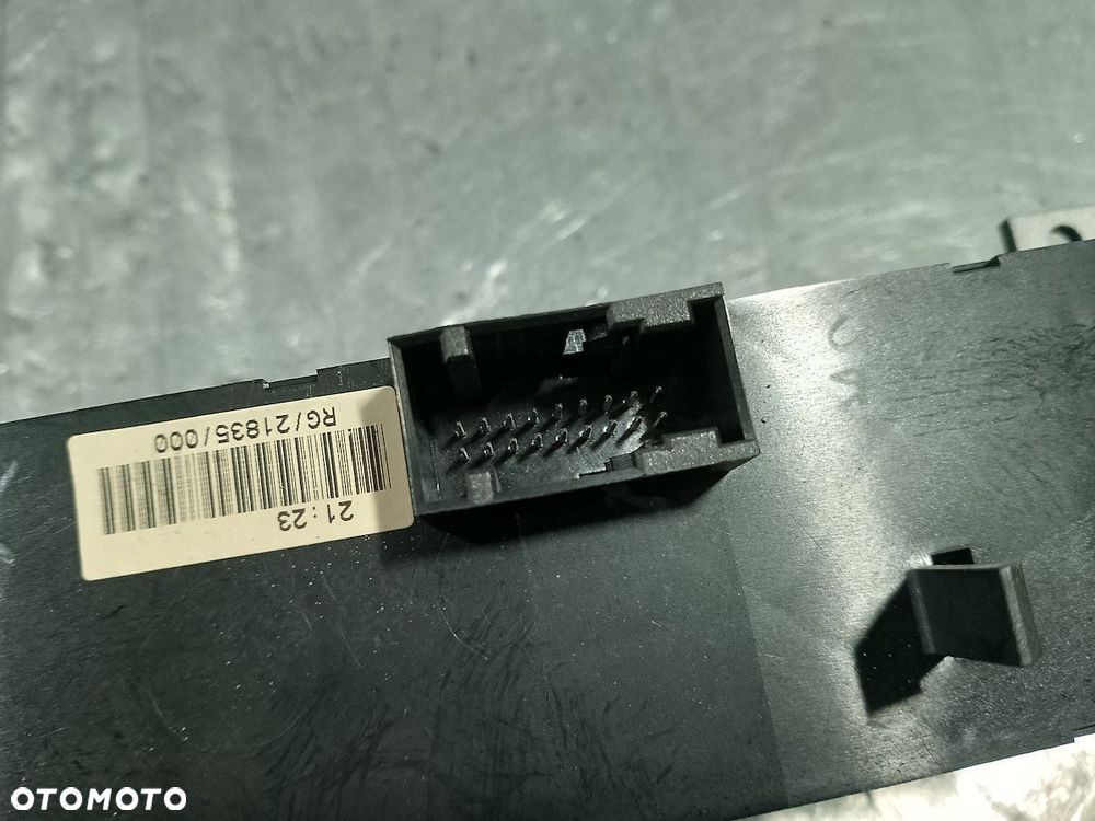 PANEL PRZEŁĄCZNIKÓW MINI R50 6917987 - 4
