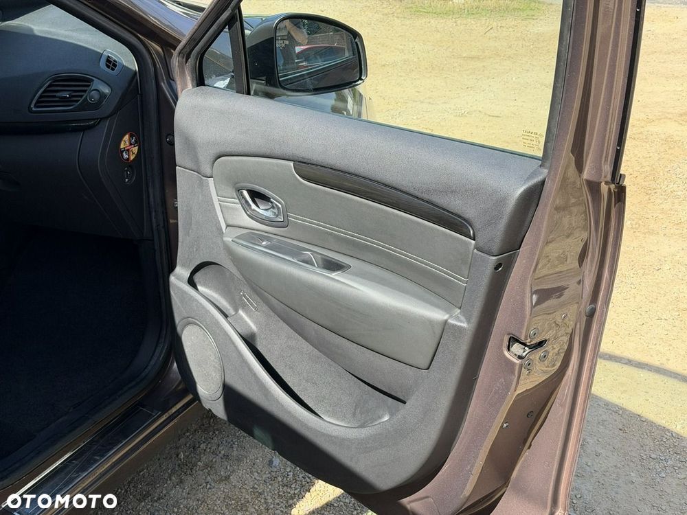 Renault Scenic - 18