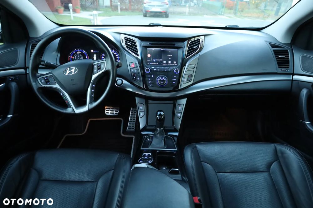 Hyundai i40 Kombi 1.7 CRDi DCT Premium - 13