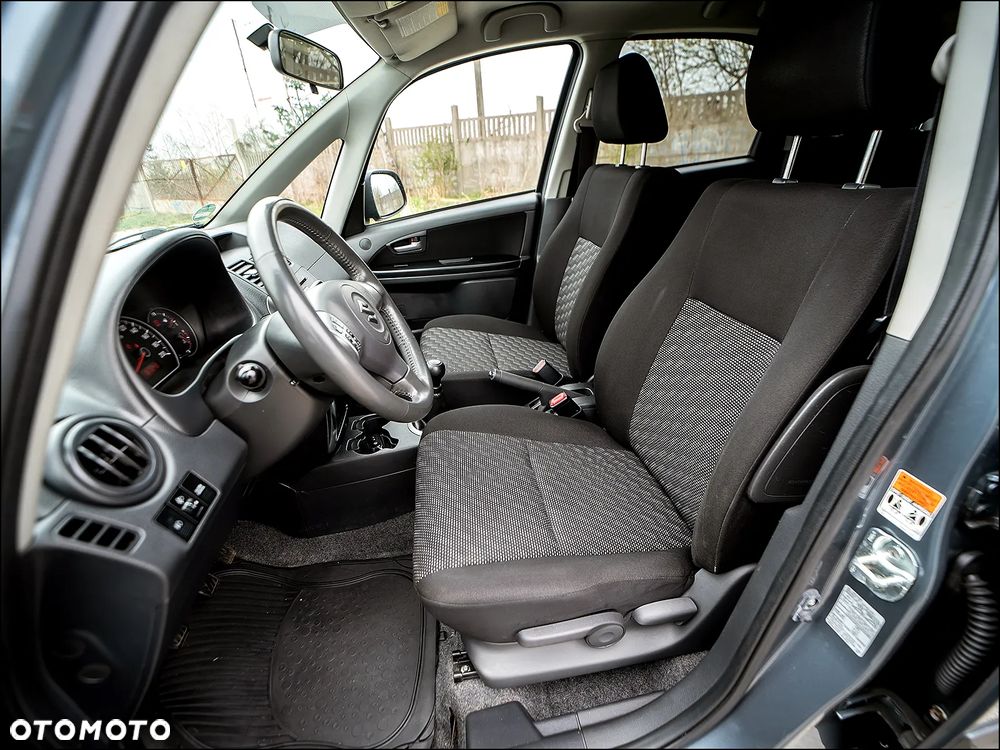 Suzuki SX4 - 18