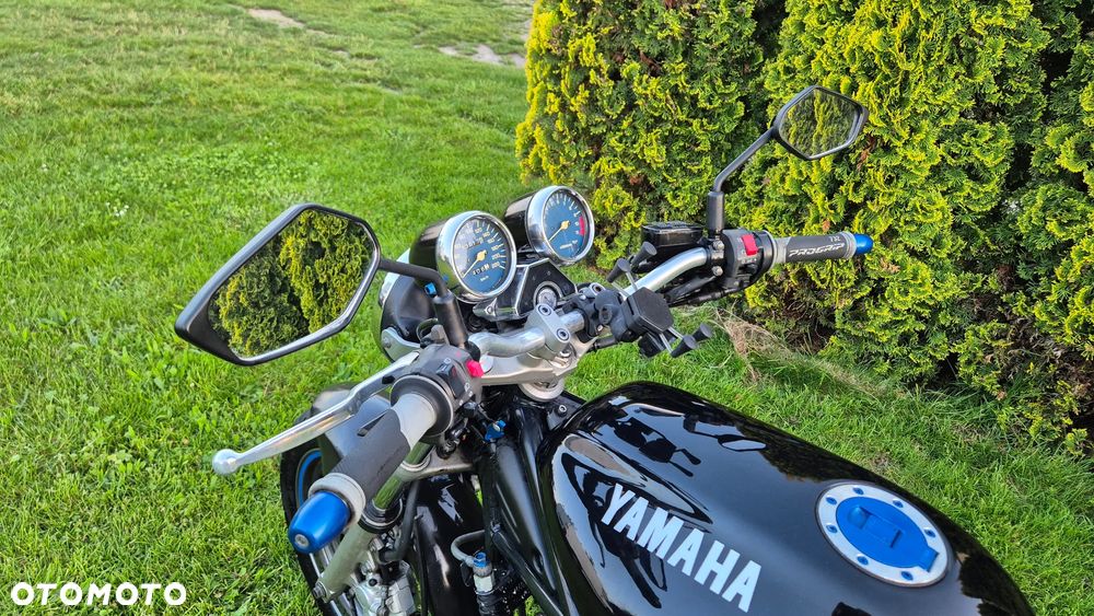 Yamaha XJ - 8