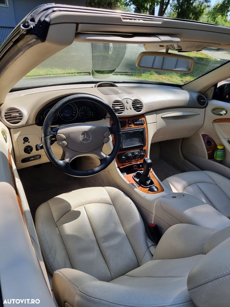 Mercedes-Benz CLK - 10