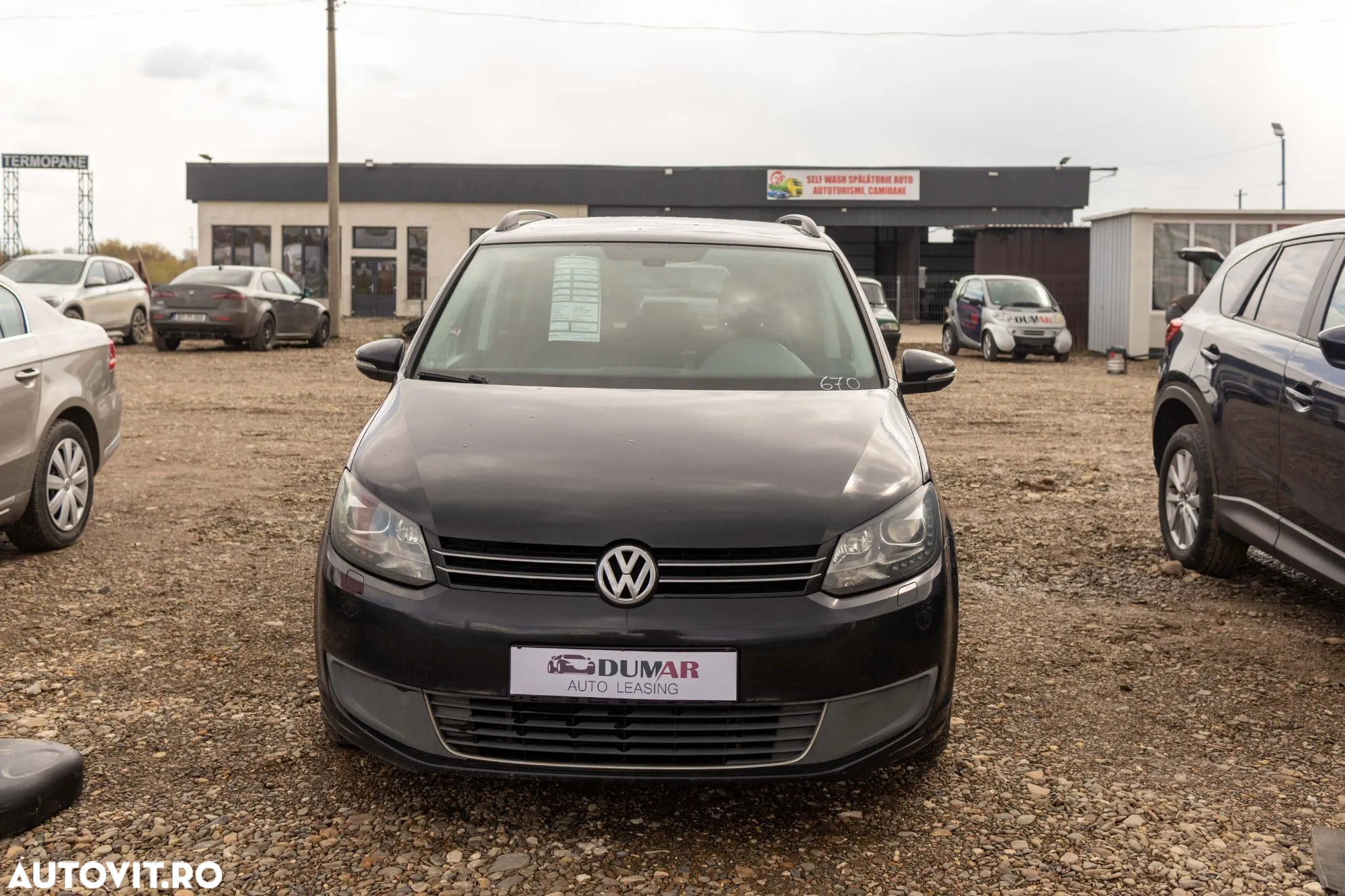 Volkswagen Touran - 3