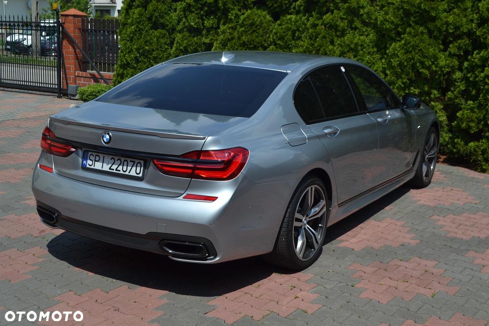 BMW Seria 7 750d xDrive sport - 9