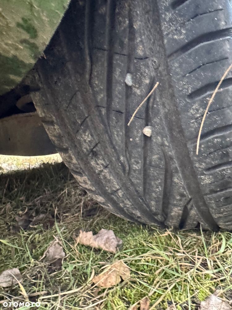 Skoda Octavia Combi 2.0 TDI DPF RS - 32