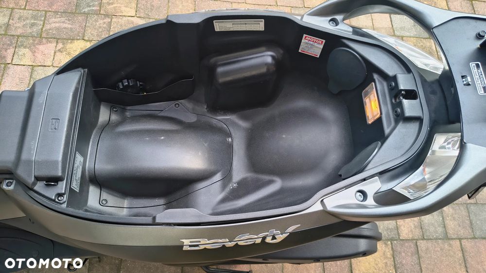 Piaggio Beverly - 8