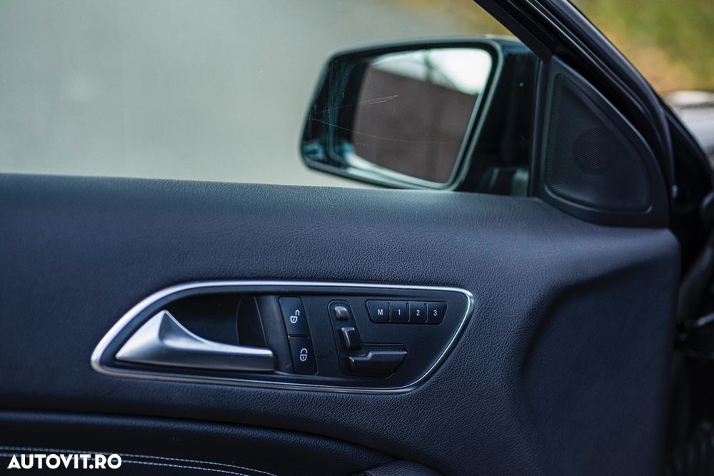 Mercedes-Benz A 180 CDI 7G-DCT AMG Line - 23