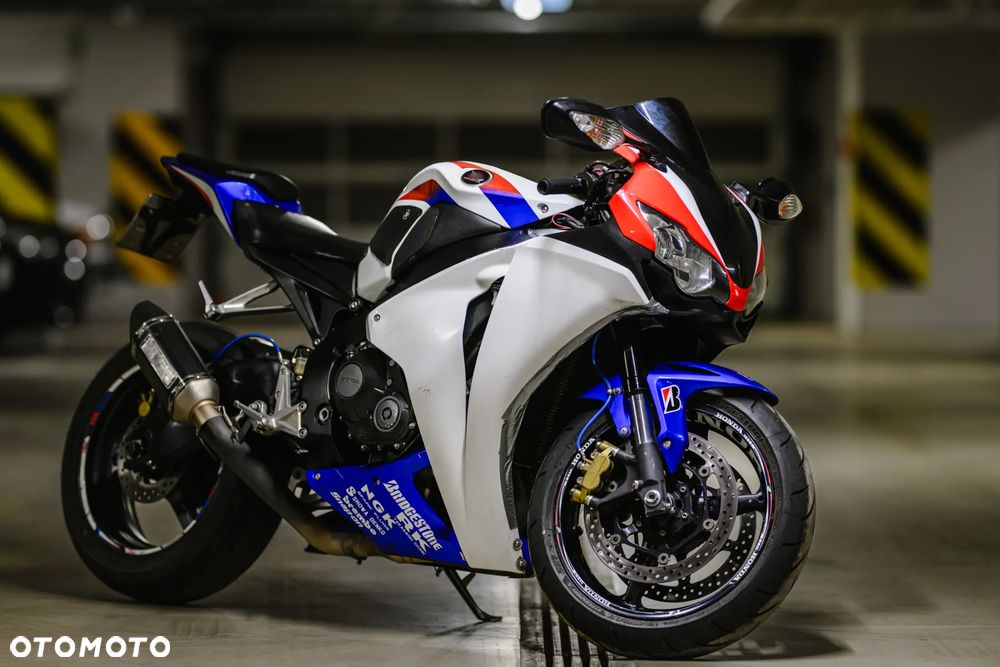 Honda CBR - 3