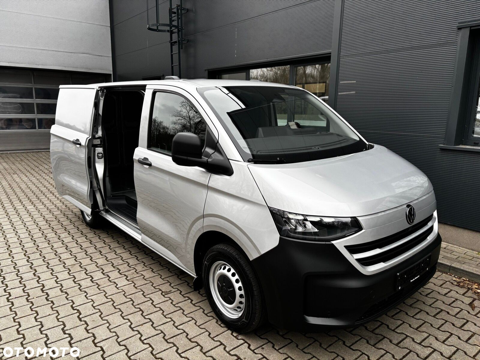 Volkswagen Transporter 2.0 TDI 150KM 6-bm L1 - 40