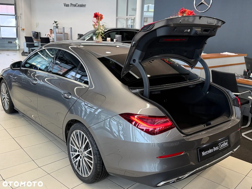 Mercedes-Benz CLA 180 Progressive 7G-DCT - 14