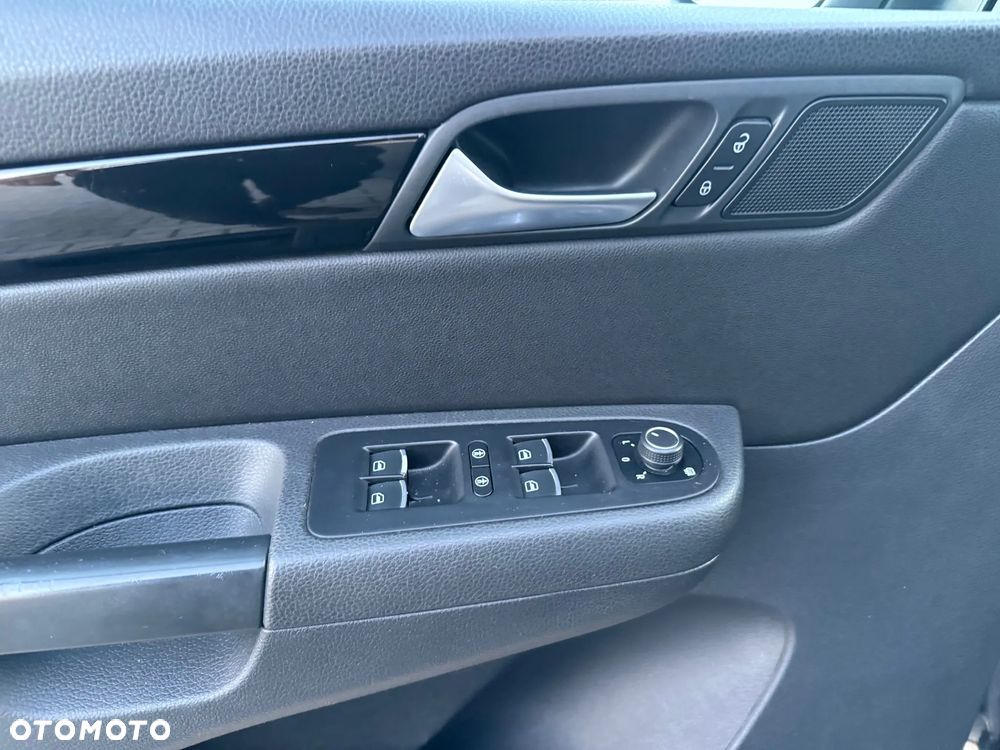 Volkswagen Sharan 2.0 TDI DSG (BlueMotion Technology) Highline - 17