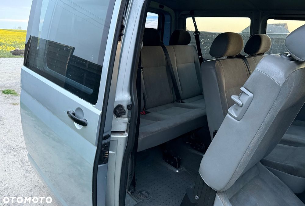 Volkswagen Transporter - 18