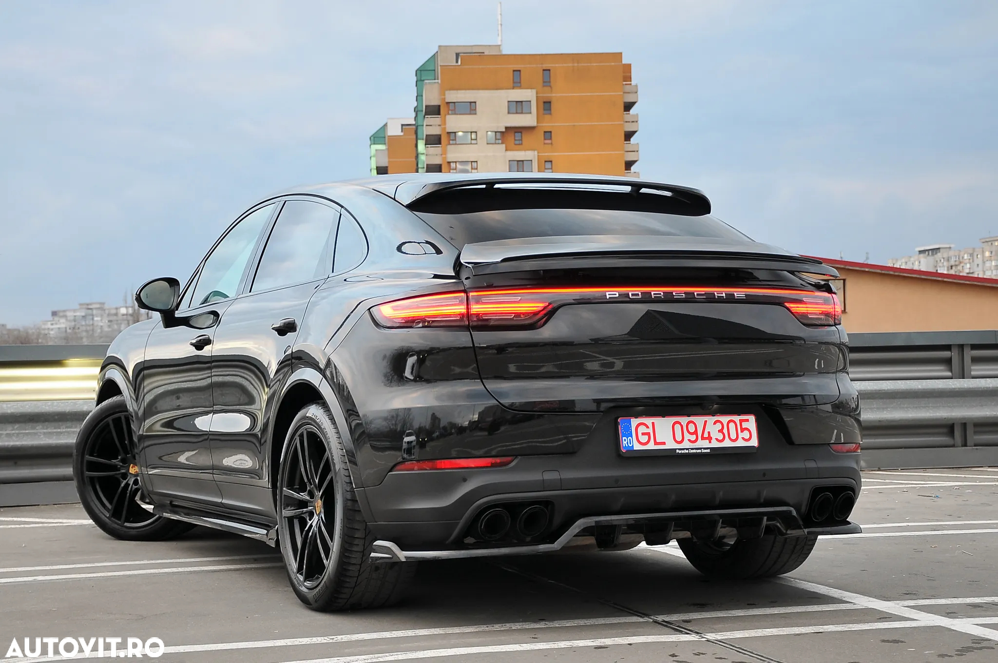 Porsche Cayenne Coupe Tiptronic S Platinum Edition - 11