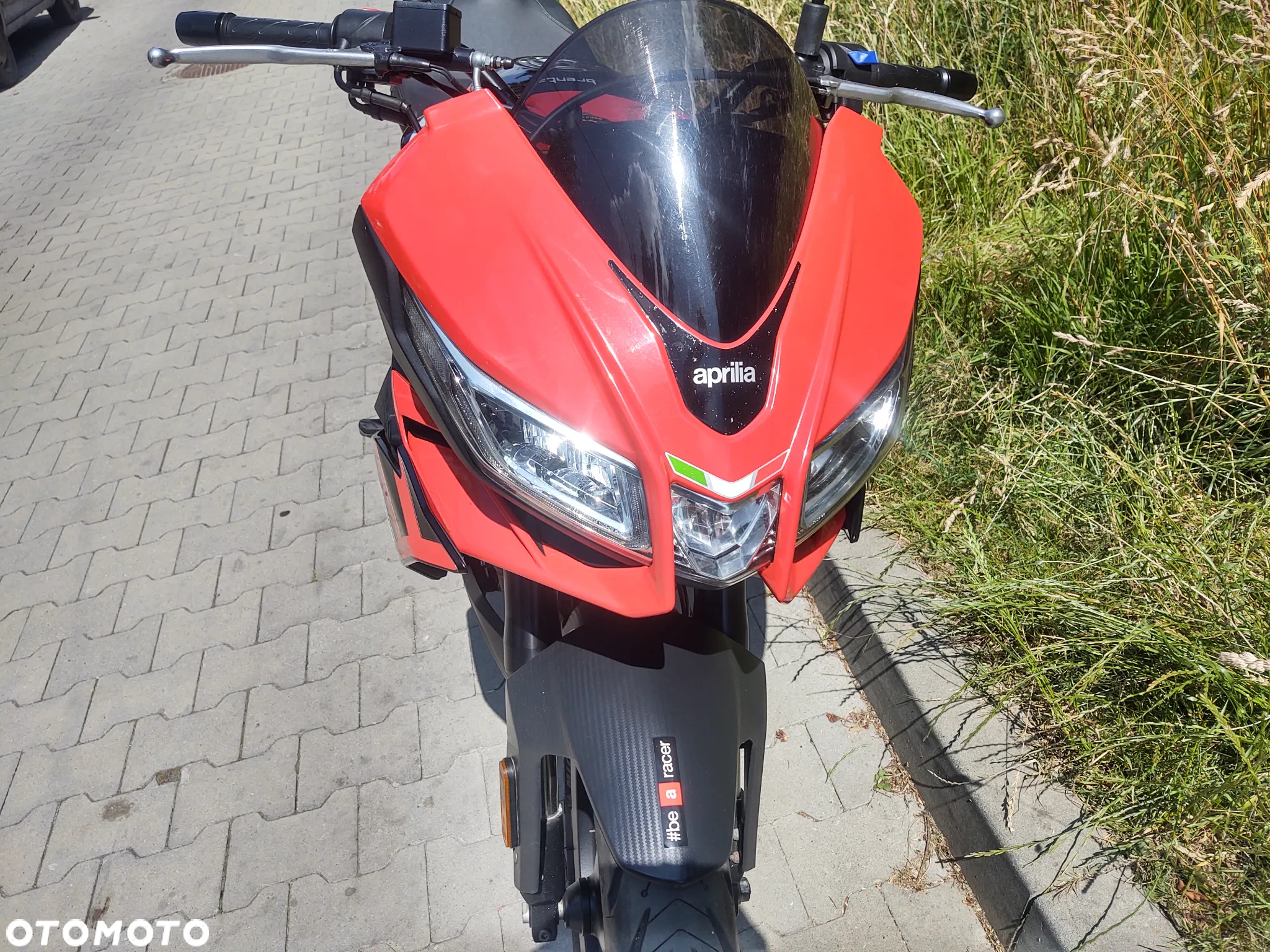 Aprilia Tuono - 10
