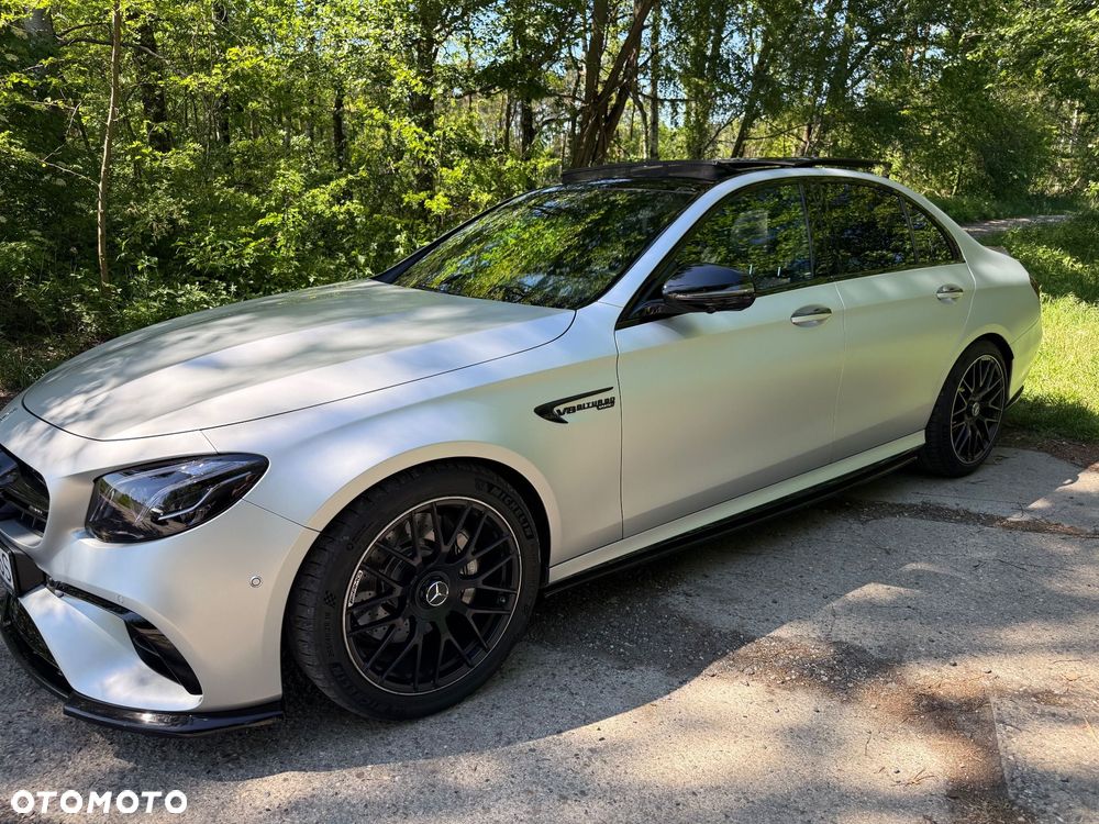 Mercedes-Benz Klasa E AMG 63 4-Matic+ - 25
