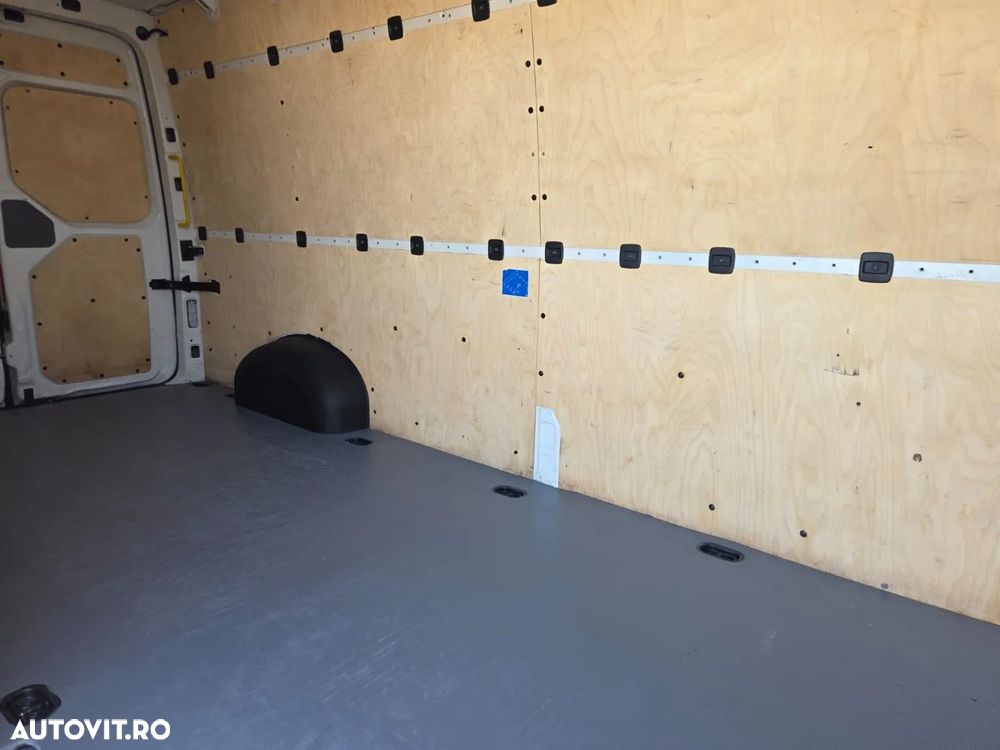 Volkswagen New Crafter Extralung L4H3 - 15