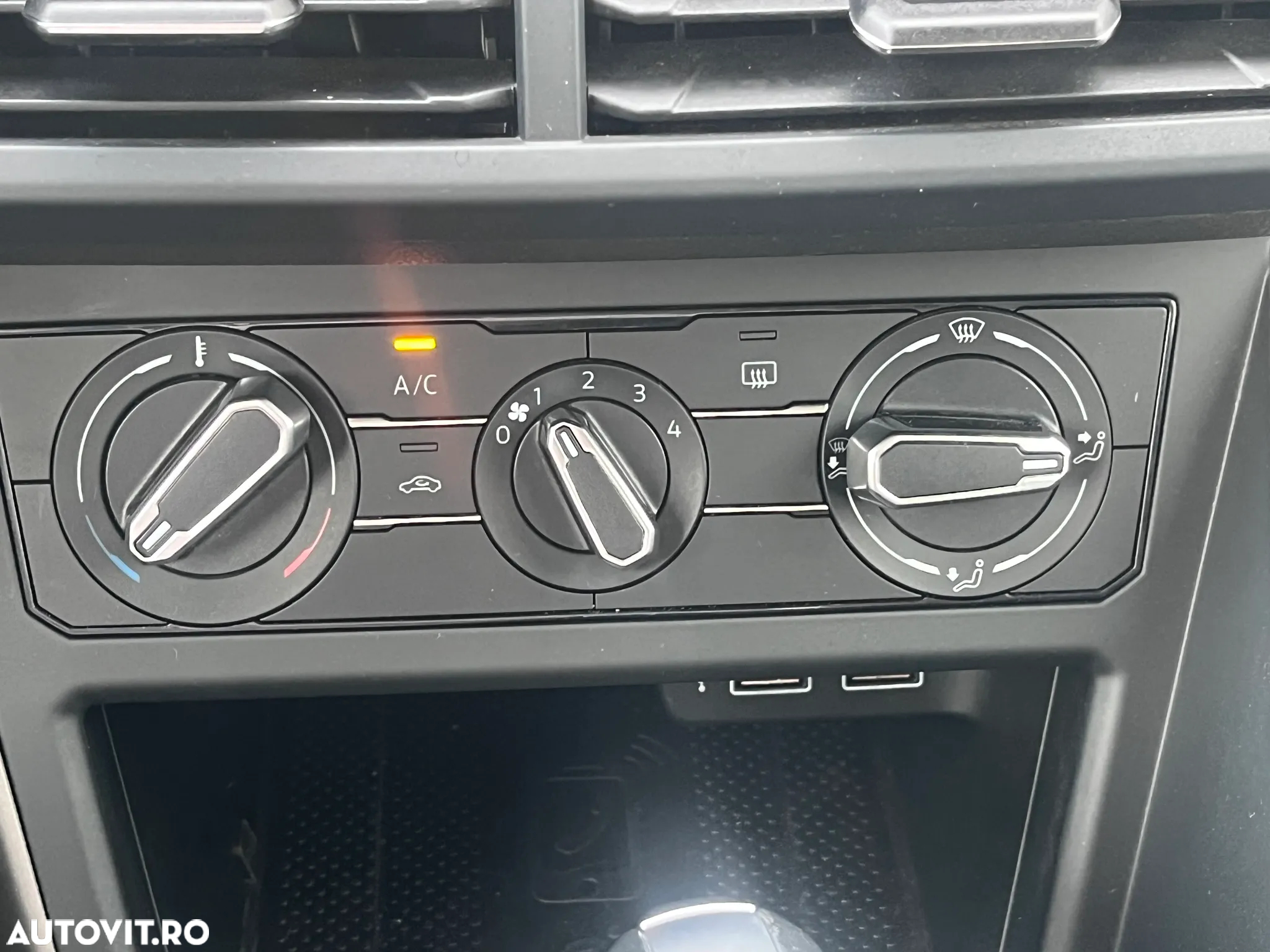 Volkswagen Polo 1.0 TSI DSG Comfortline - 15