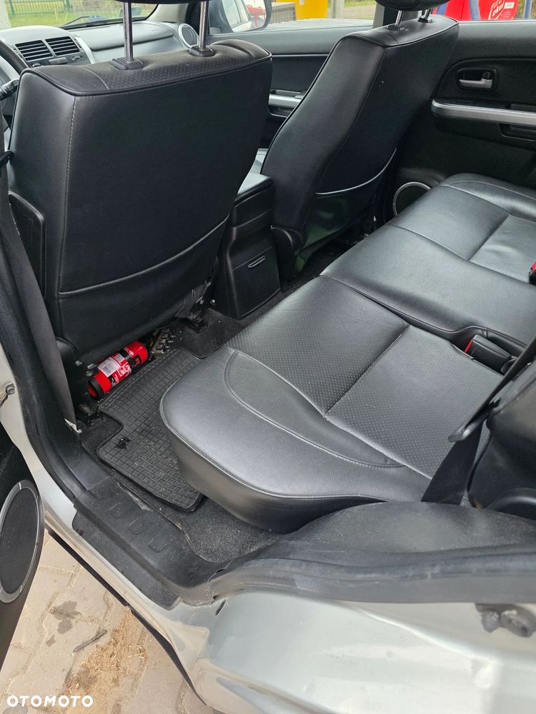 Suzuki Grand Vitara 2.0 Comfort - 17