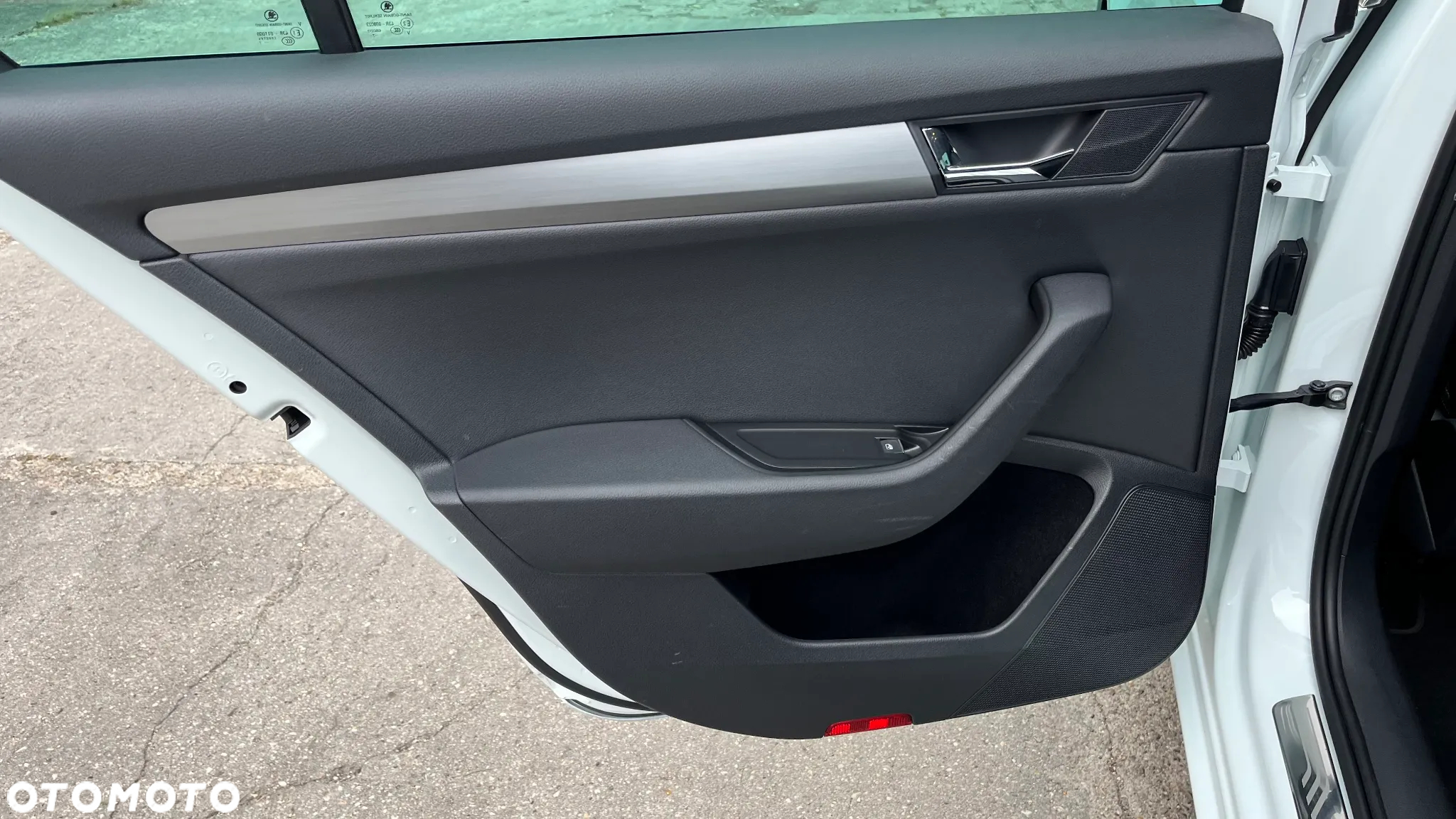 Skoda Superb Combi 2.0 TDI Style - 15