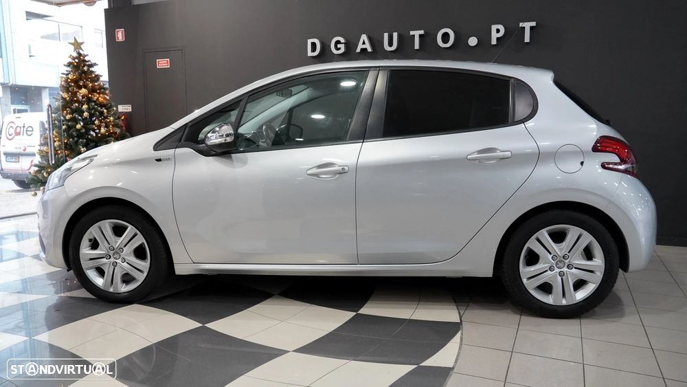 Peugeot 208 1.2 PureTech Style - 29