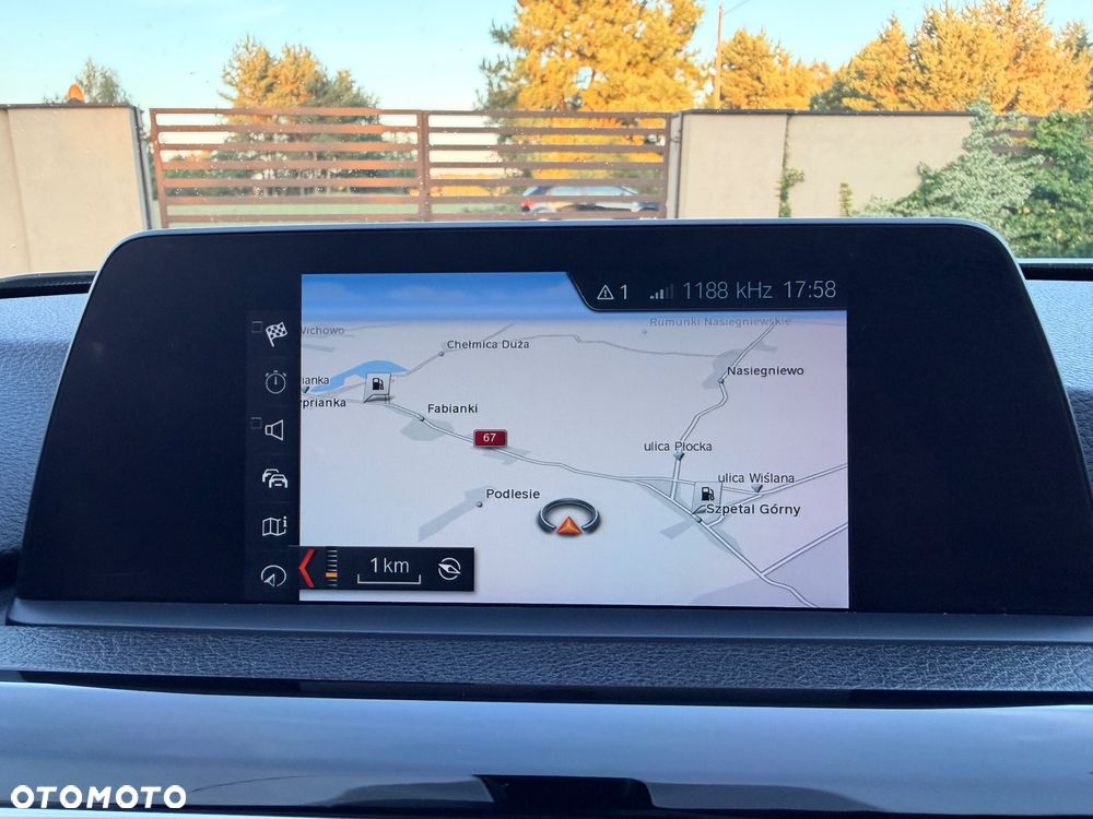 BMW Seria 3 318d Sport Line - 29