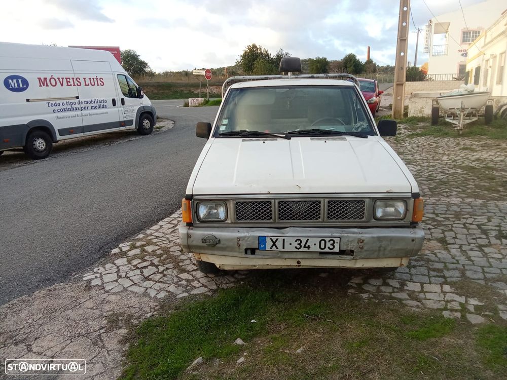 Nissan Pick Up - 1