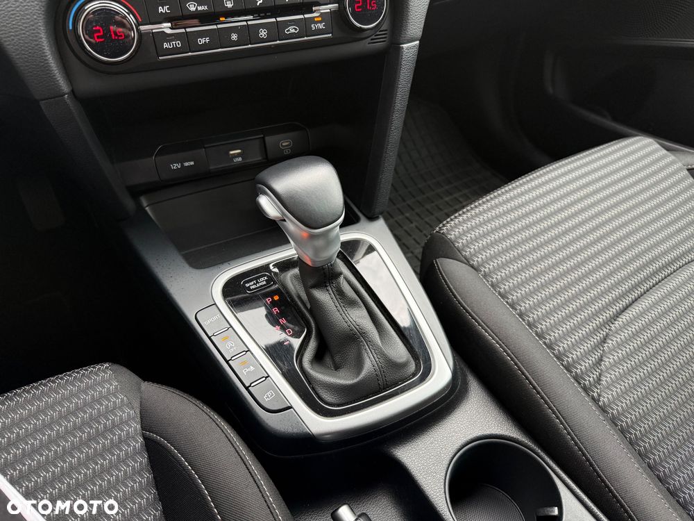 Kia Ceed 1.5 T-GDI M DCT - 23